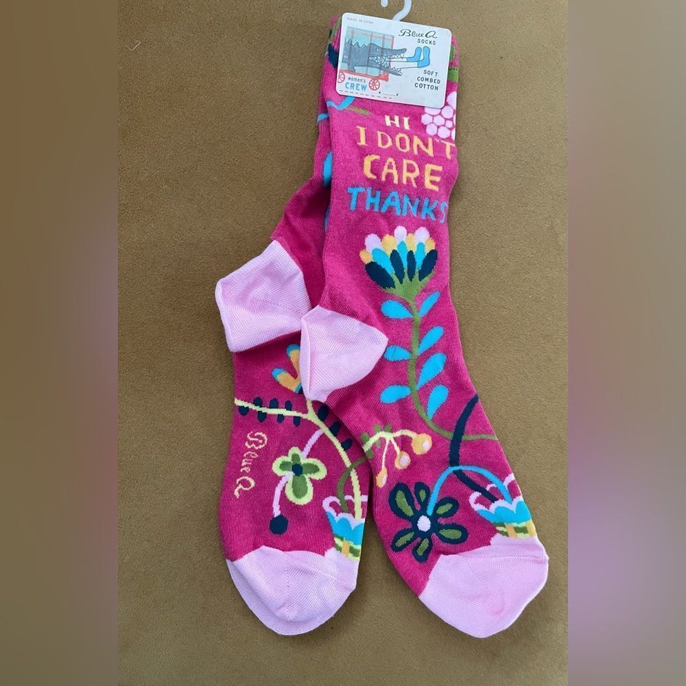 NWT Blue Q HI I DON’T CARE THANKS CREW SOCKS